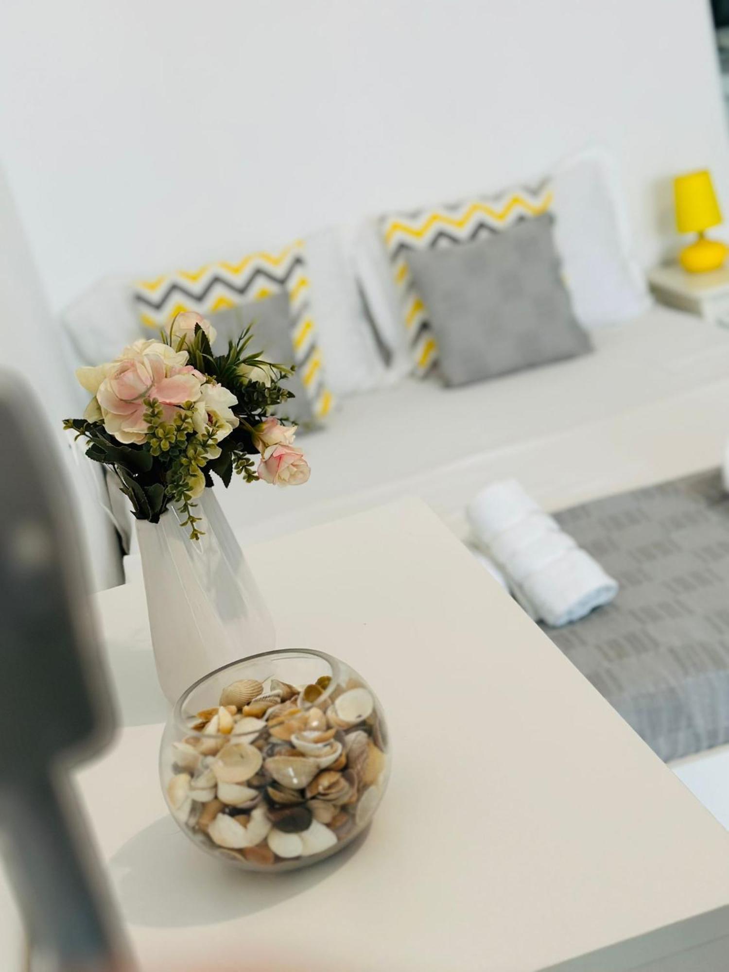Jolie Studios & Apartments Eforie Bagian luar foto