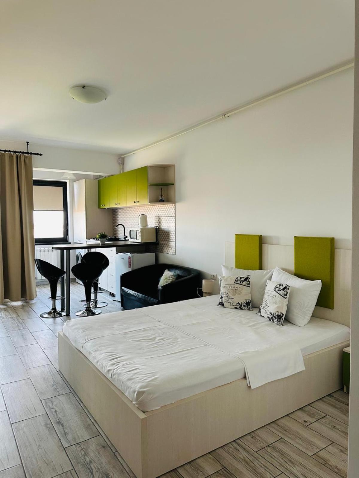 Jolie Studios & Apartments Eforie Bagian luar foto