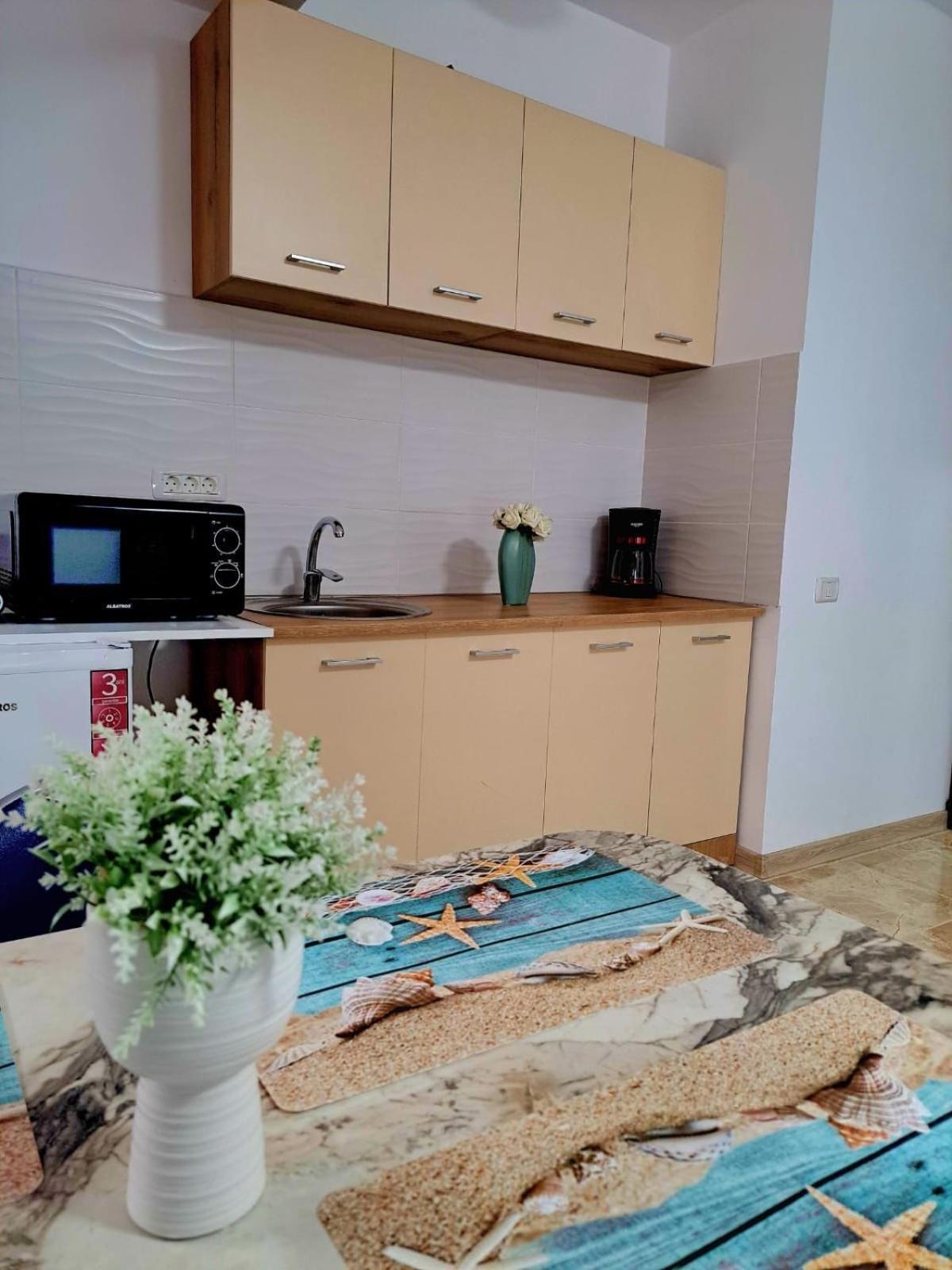Jolie Studios & Apartments Eforie Bagian luar foto