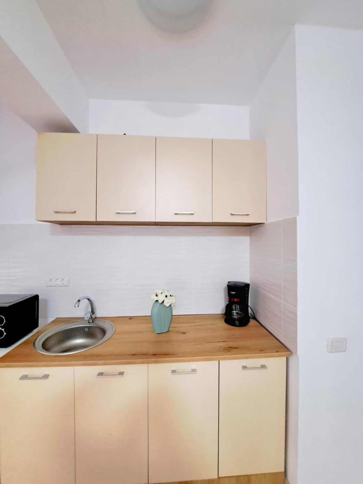 Jolie Studios & Apartments Eforie Bagian luar foto