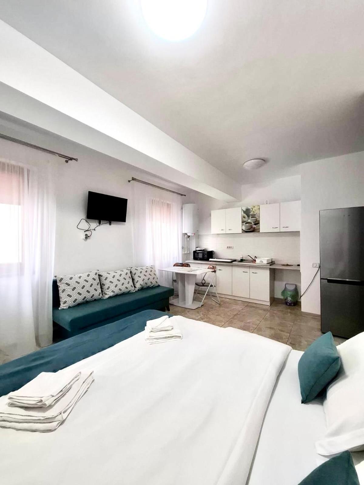 Jolie Studios & Apartments Eforie Bagian luar foto